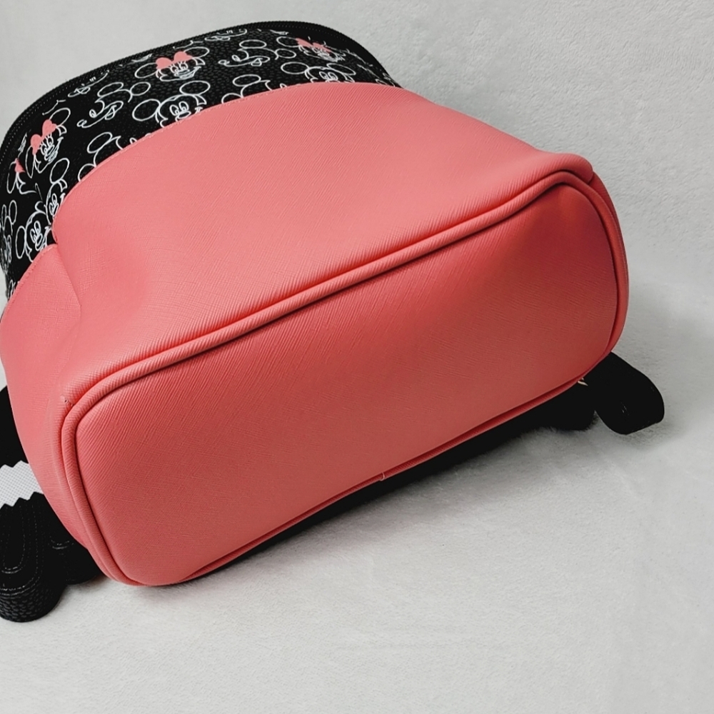 Danielle Nicole Disney's Minnie Mouse Mini Backpack - Picture 9 of 10